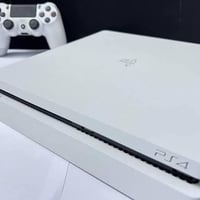 بلي 4سلم اون لاين ابيض 3يدات سلكين شحن وياه قرصين العاب 200وبيه مجال ب...