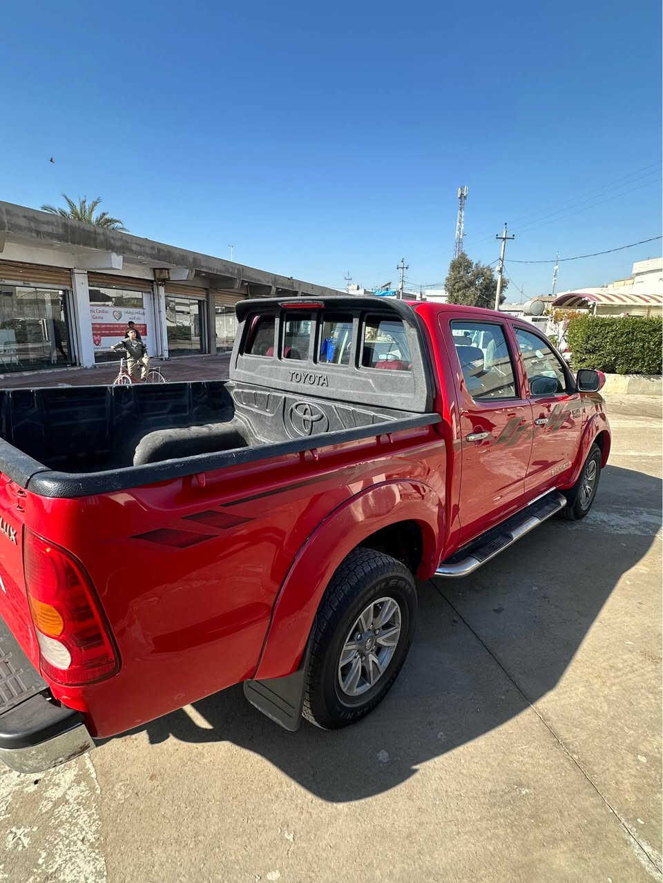 تويتا مةرزية ٢٠٠٩ ي دةبل اكسل ناوسور فورميكا جوار تايةو ويلي نويي لةبنة گير و مةكينةو اكسل دةبل اكسل بةشةرت سةيارةيةكي تا بليي جوان و توندوتولة بةناوي خومة سحري ١٧٠ و مةجال لة هةوليرم *********** أربيل, العراق
