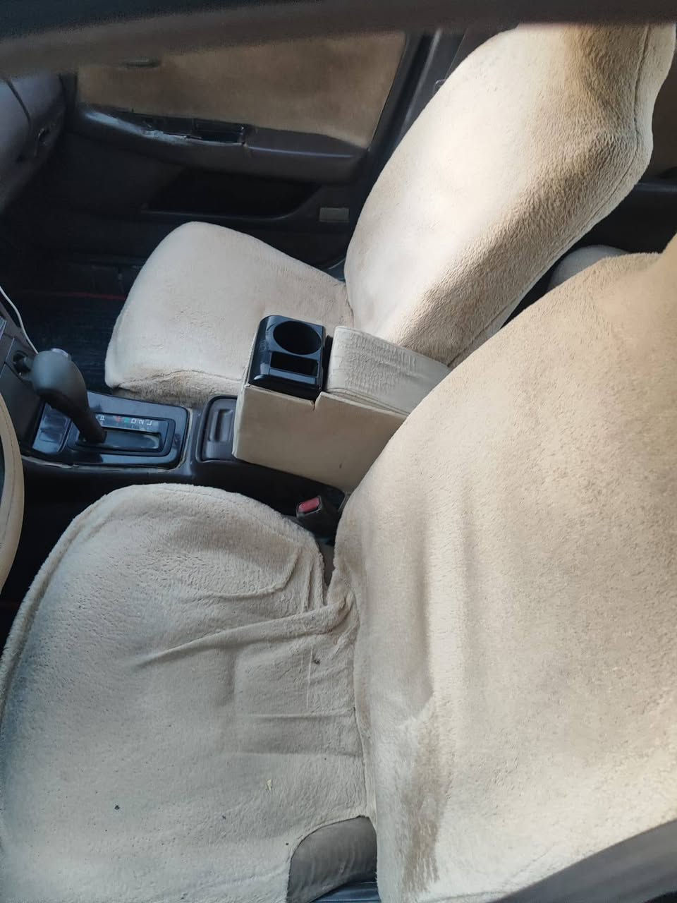 سلام عليكم كرستا للبيع رقم القادسيه سنويتها لل 27 بيها كفر جاملغ وره السايق ابدل حداده 100/90 تبريد شغال مكينه وكير ونجي المكينه بيها كازكيت السعر 45 وبيها مجال حك الجيه رقم الهاتف *********** مكانها ذي قار الشطره
