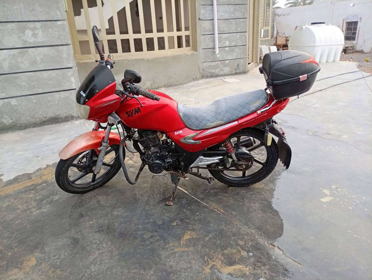 موطور سايم ٢٠١٦مكمرك 
مكان الفلوجه غير متواجه عل خاص فقط اتصال خط واتساب 
رقم صاحب الدراجه ***********
سعر الدراجه ٨٠٠وبي مجال
