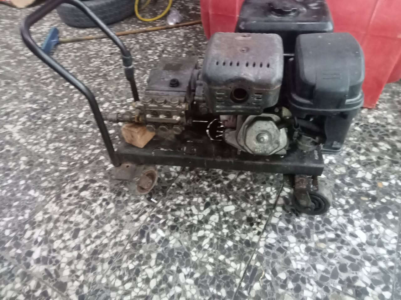 سلام عليكم مكينة 800الف بيها مجال
 كاملة مضخة ياباني علشغل مكاني بغداد مدينة الصدر تقاطع نادي جولان
***********
