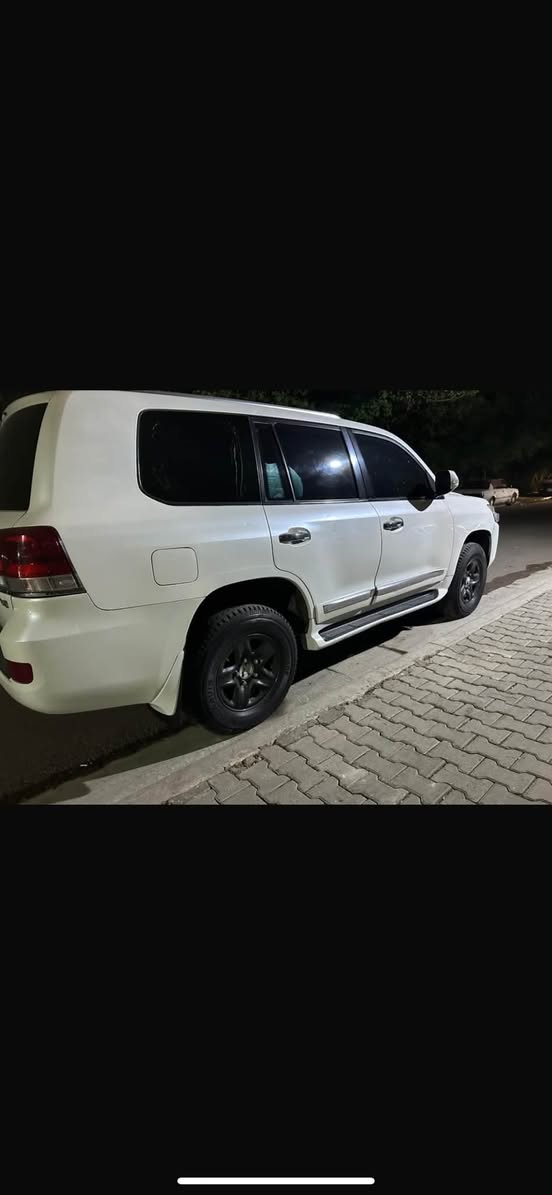 سياره لاندكروزر درع مصفحة تصفيح B6 شركة ابابيل السعد محرك 8 سلندر كاز سياره ٢٠١١ محدثه داخل وخارج ٢٠١٩ حداديه كامله   تخم تاير  سليمانية بيه وكالة عامه
السعر 180 وبيها مجال
اتصل على الرقم ***********
#مكلف بالنشر
