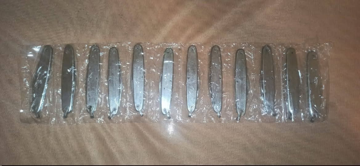 بسعر مميز جدا لفتره محدوده و العدد محدود 😁☝️
تولز حجم ميني 😎
تحطها في ميداليتك أو عربيتك و تنفع جدا 
لو بتطلع رحلات أو في عدتك لو بتصطاد ☝️
لسه زيرو بالكيس و بزيتها
الباكيت فيه ١٢ قطعه زيرووو
اتنين س 😁
مقاس مقفول 8 سم
مقاس مفتوح 15 سم

المهتم برجاء التواصل بورسعيد, مصر


**إذا كنت صاحب هذا الإعلان وتريد حذفه لأي سبب، رجاءا أرسل رسالة إلى الدعم الفني**