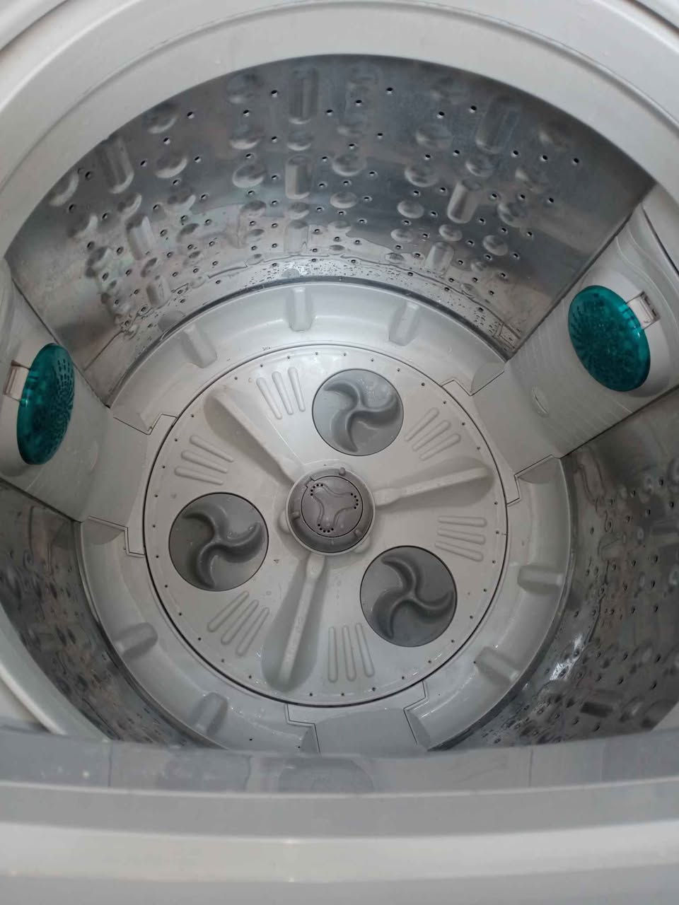 غساله L G شغاله وبلاديه على الشركة وعلى الفحص نضام انفرتر تتحمل 42 كيلو فشل ملابس ثقيله يوجد توصيل 
*********** بغداد, العراق
