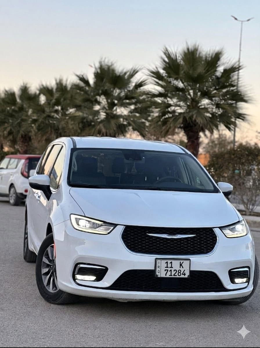السلام عليكم من رخصة الادمن الى الي يدور جديد باسفيكا تورنك ايل موديل2023 جديد ممشى ٣٠ ميل  ثلاث انضمة حادثها تخريب كسر الجامة اي بدون حادث نضافة ١٠٠ سعر ٢٥٥ وبيها مجال بسيط كمرك ورقم كلة جديد باسمي تحويل ثاني يوم***********
