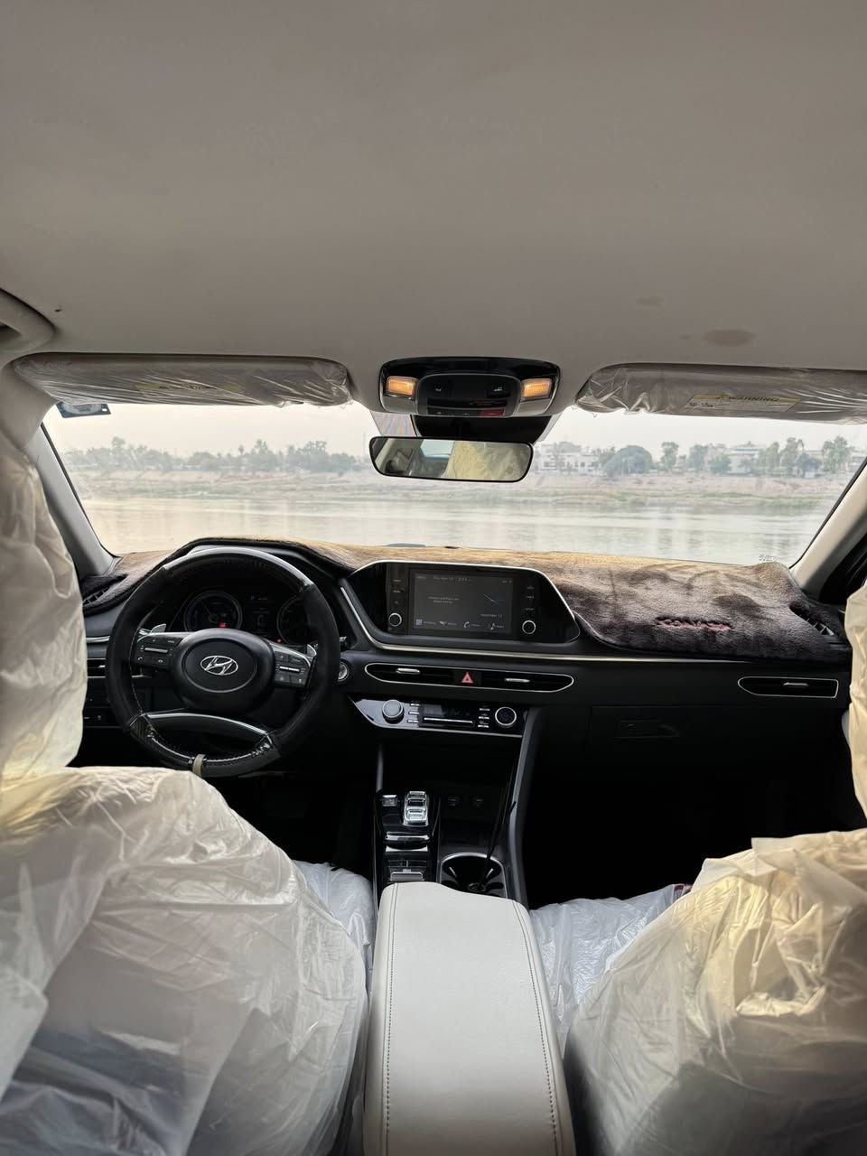 🚗 هيونداي سوناتا هايبرد 2023 للبيع 🚗
أبرز المواصفات
• موديل 2023
• محرك هايبرد 2000 سي سي
• لون أسود أنيق
• ناقل حركة أوتوماتيك
• اقتصادية عالية في استهلاك الوقود
• بحالة ممتازة وجاهزة للفحص
التجهيزات والميزات
• تشغيل بصمة وزر تشغيل (Start/Stop)
• نظام دخول ذكي (Smart Key)
• شاشة معلومات وترفيه
• كاميرا خلفية
• حساسات أمامية وخلفية
• مثبت سرعة
• مقاعد جلد مع خاصية تدفئة المقاعد
• تكييف أوتوماتيكي
• مصابيح LED
حالة السيارة
• السيارة بحالة ممتازة من جميع النواحي
• جاهزة للفحص والمعاينة
السعر
💰 16,500 دولار أمريكي قابل للتفاوض
الموقع
📍 بغداد – الأعظمية
التواصل
📞 للاستفسار والمزيد من التفاصيل: ***********
