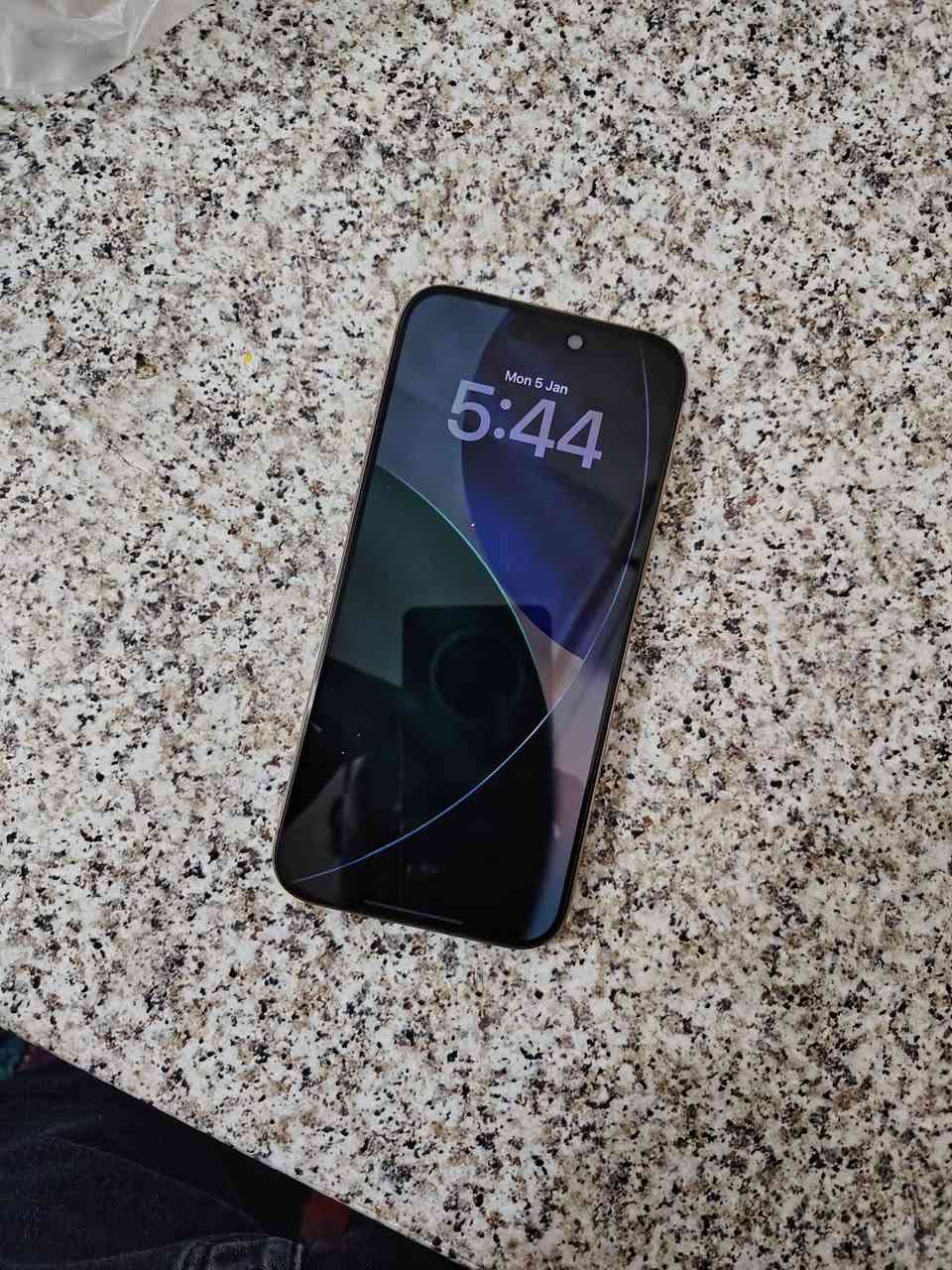 السلام عليكم
 ايفون ١٦ برو ماكس ما مفتوح جديد بطاريه 100عدد دورات الشحن 107 دورات( مفتوح تخطي) السعر ٧٥٠ قفل
***********
