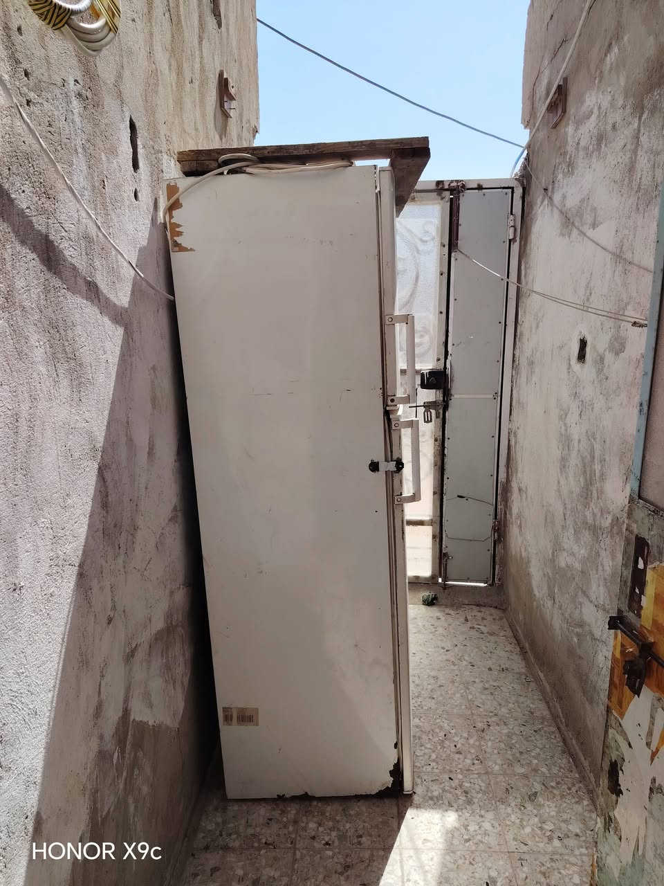 سلام عليكم ثلاجه البيع نوع سيمس الفريز الفوك شغال بس الباب جوه مايبرد نضيفه سعره 75  مكاني كوفه علوه الفحل


**إذا كنت صاحب هذا الإعلان وتريد حذفه لأي سبب، رجاءا أرسل رسالة إلى الدعم الفني**