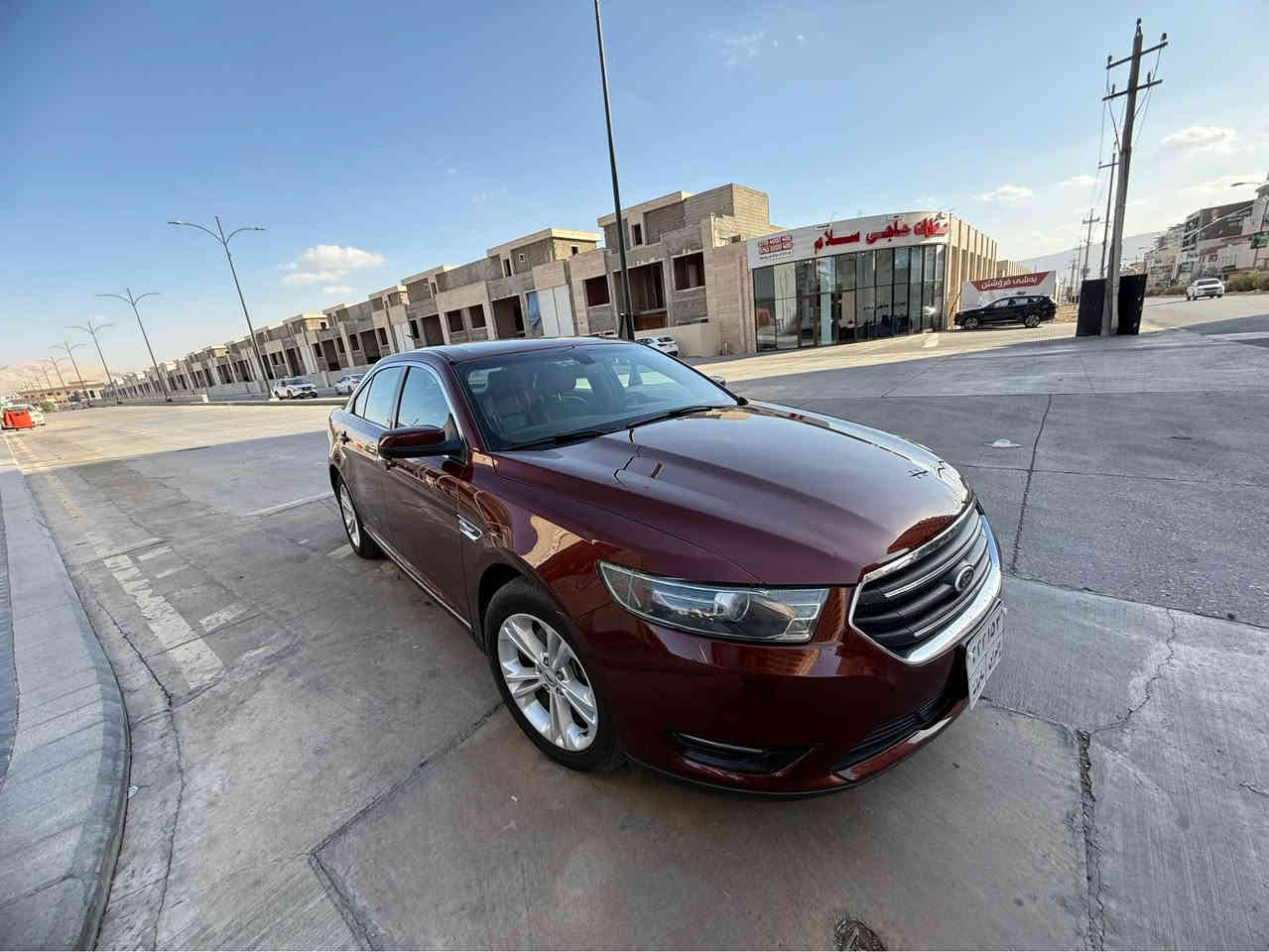 السلام عليكم ورحمة الله وبركاته فورد تورس sel 2016 ماشيه 70 ميل 6 سلندر فول عدا سلايد جاهزه بدون اي مصاريف 

سونر ويه الصور بيها تبديل جاملغ خلفي وقبغ جنطه صبغ 

الباقي مكفول بدون صبغ بدون بارد 

سنويه 2031 هزه وفحص مرور جديد 

مكانها سليمانيه 

125$

***********
*********** السليمانية, العراق
