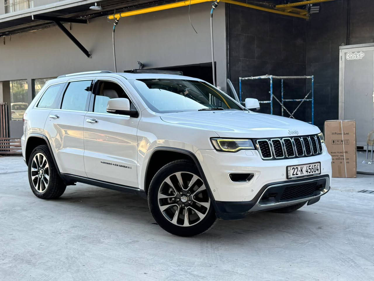 جيب موديل 2018 خليجي
فول مواصفات
ضرر جاملغ مبدل بلادي نفس الون
ايربكات سليمه 
سياره جكات
كشنات تدفئه تبريد 
رقم اربيل. باسمي تحويل مباشر 
***********
