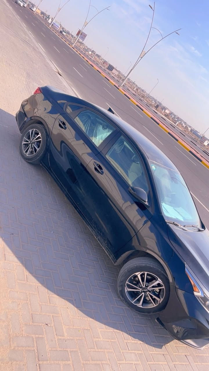 السلام عليكم كيا فورتي مديل 2024سياره جديده بمعنى الكامله جاهزه وما بيها اي نقص كير مكينه جاهزه للاخير حادثها جاملغ وطرف البنيد رقم معوقين بصره مكاني بصره حي المهندسين 
***********
السعر :142 بيها مجال قليل
