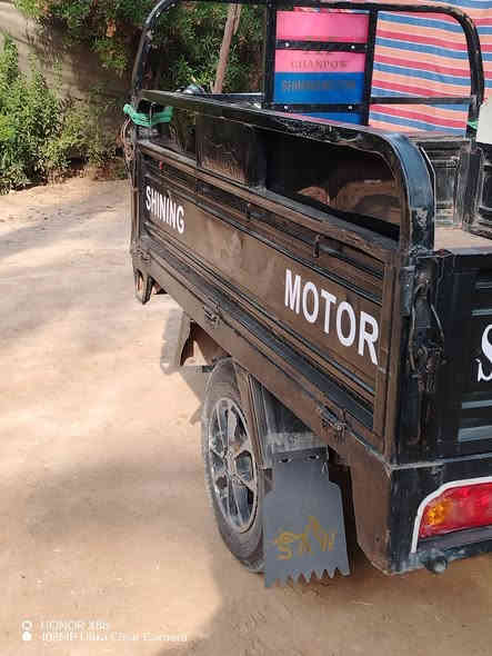 سلام عليكم ستوته للبيع موديل 2020 محرك ٢٢ أوراق اصولي ركبه مكفوله السعر مليون و650 وبيه مجال***********
