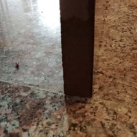 ميز دراسة • خشب • مكشط