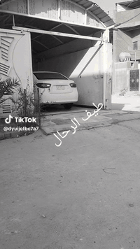 السلام عليكم شباب سياره للبيع حلوه وجاهزه تخوم تاير جديد الشراي نتصل البارحه  كلش كلش حلوه 2011 عنوان خور الزبير بصره  ***********
