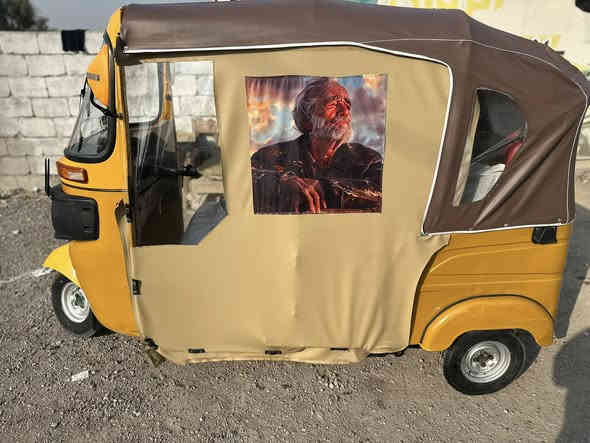 سلام عليكم تكتك سنويه 21 لكشر شوفتك عينك كلب بيدك اكفلك مكينه مجفته تجفيت شركه بوشه وبستم  قطرت خياس مابيها بس لون  لدوسه واكع رشه سبري بالف سعرها 6800

***********
