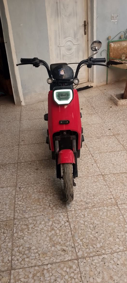 السلام عليكم دراجه شحن للبيع السعر 250 وبيه مجال مكانها بغداد المعامل يريد يتصل على هذا الرقم ‏‪***********‬‏
