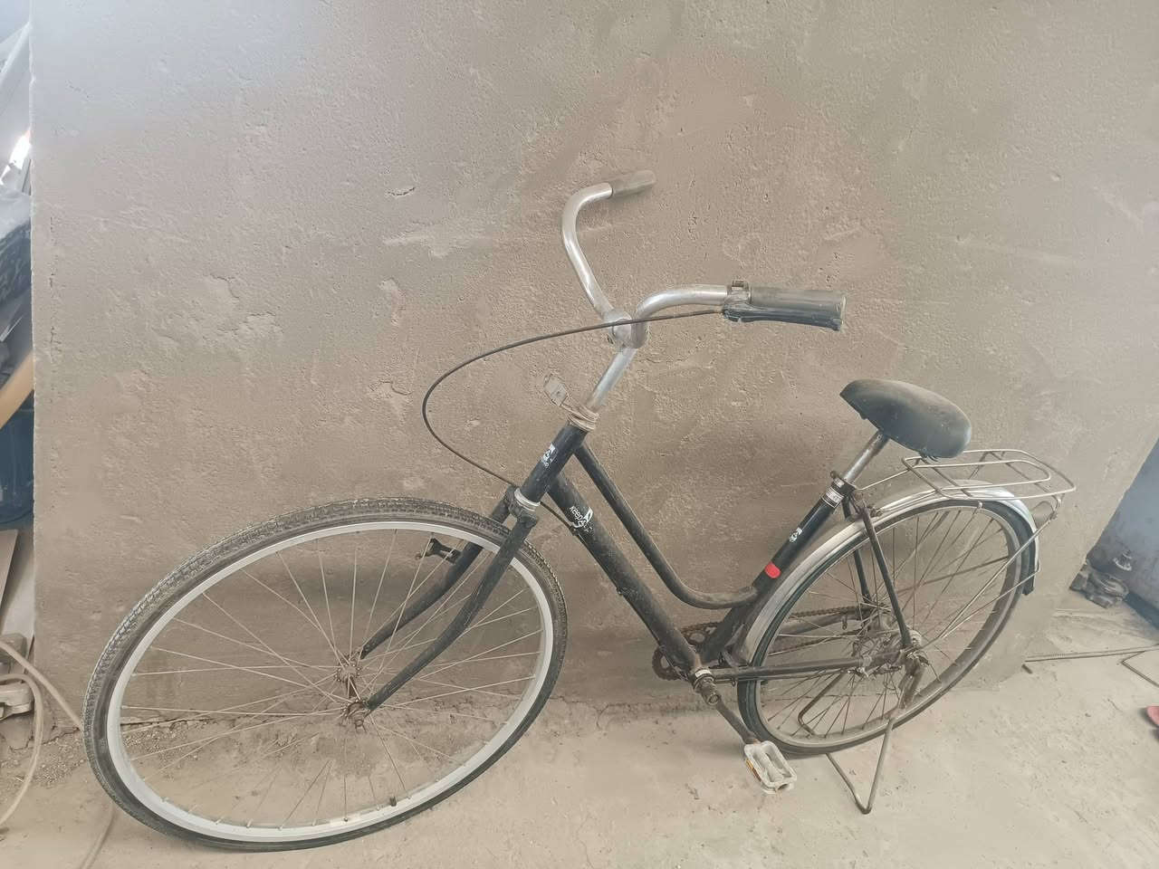 إعادة نشر بسبب الوعود الكاذبة 

حجم 27 شغال والبريك شغال
نقوصاته بس مدگر كدام وبريك گدام
السعر 50
ملاحظة نشرته بدون غسل البايسكل بالحقيقة انظف
مكاني حي الاصدقاء الرابعة وقرب ياسين خريبط 
للتواصل ***********
