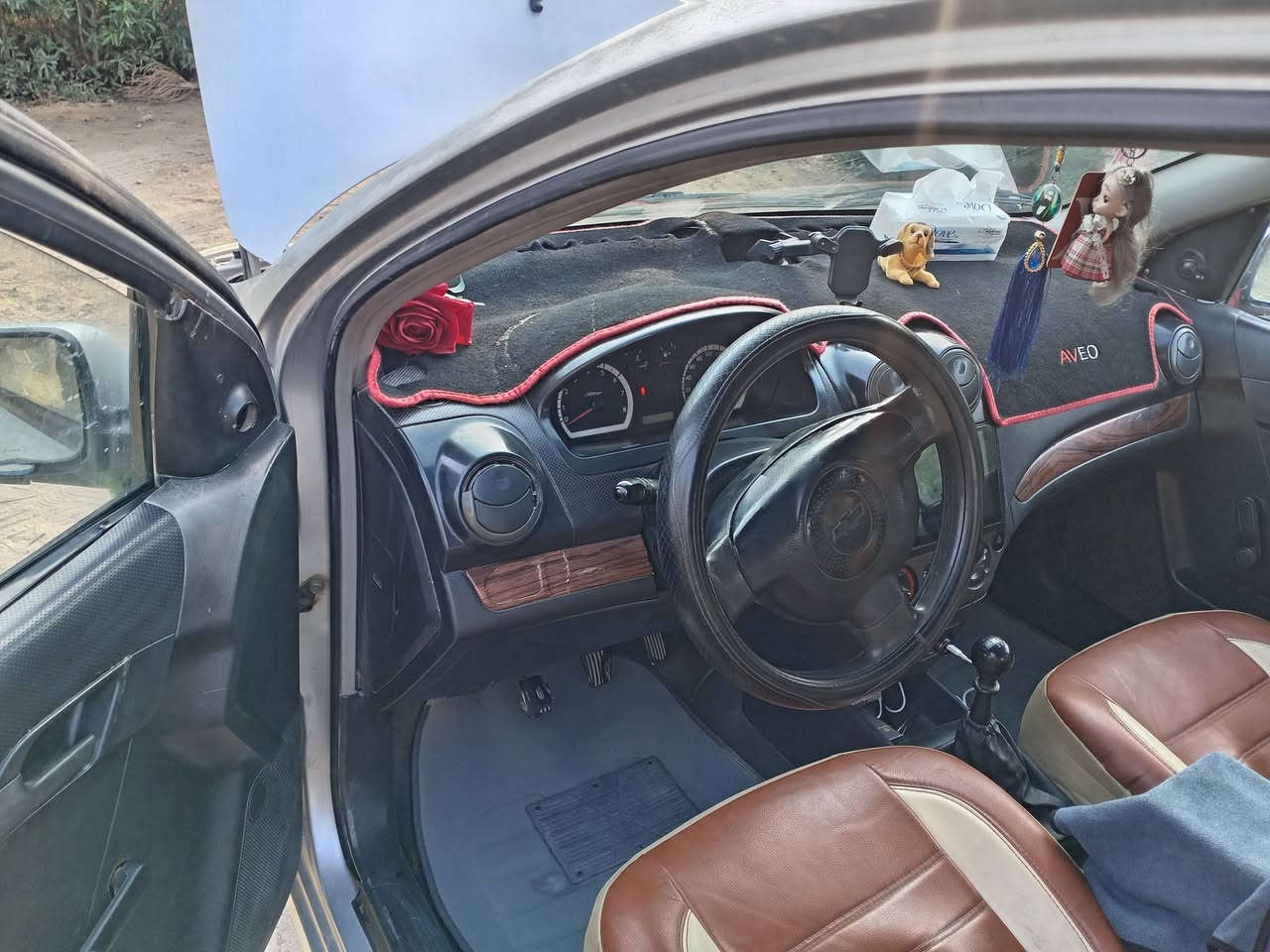 افيو البيع ٢٠٠٧ السعر ٥٥ وبيه مجال مكينه و كير وحداديه وتبريد وتدفه وكهربايات كله شغاله ***********
