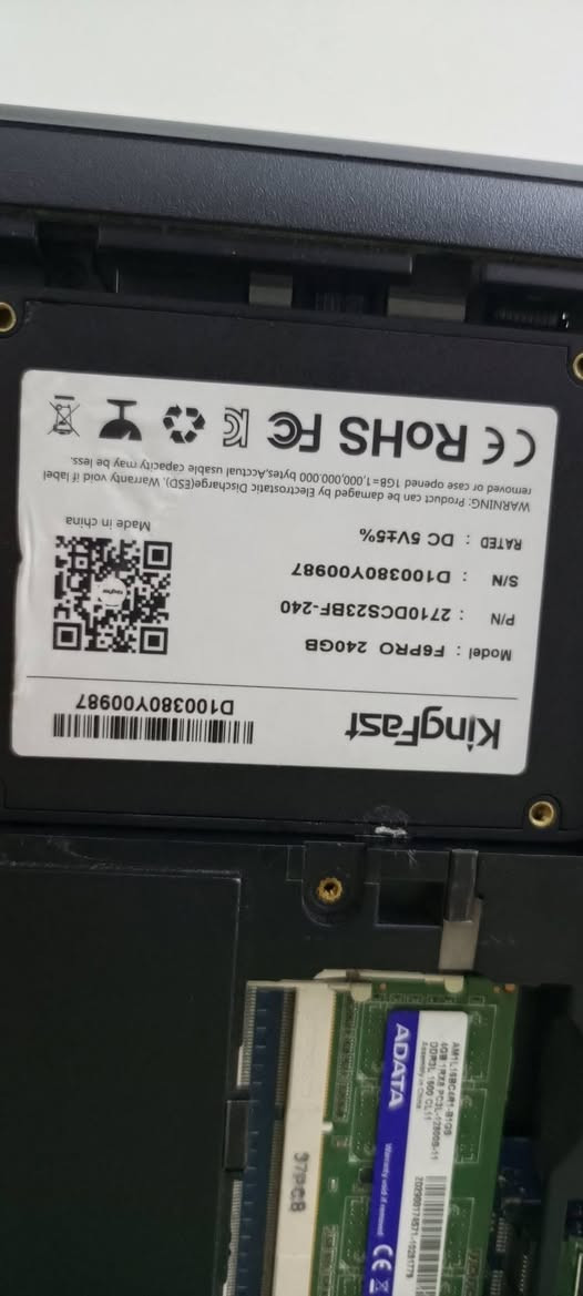 Laptop HP
Ram 4gb
Hard 256ssd
سعر: 65 الف معا توصيل


**إذا كنت صاحب هذا الإعلان وتريد حذفه لأي سبب، رجاءا أرسل رسالة إلى الدعم الفني**