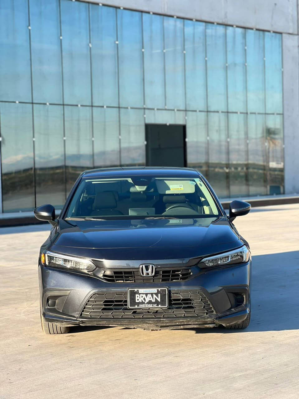 هوندا سيفيك 2023 LX 
السعر ١٣٣$ومجال
ضرر شبر جملغ و بابين صبغ بدون داخلي بدون ايرباك بجم كپض 
شرط تترقيم شمالي 
محرك 2.0L v4
بضمه 
تشغيل عند بعد
شاشه 
كاميره
حساس
تحديد سرعة
تحكم سكان 
مكان سيارة عقره 
اتضل واتساب ***********☎️ أربيل, العراق
