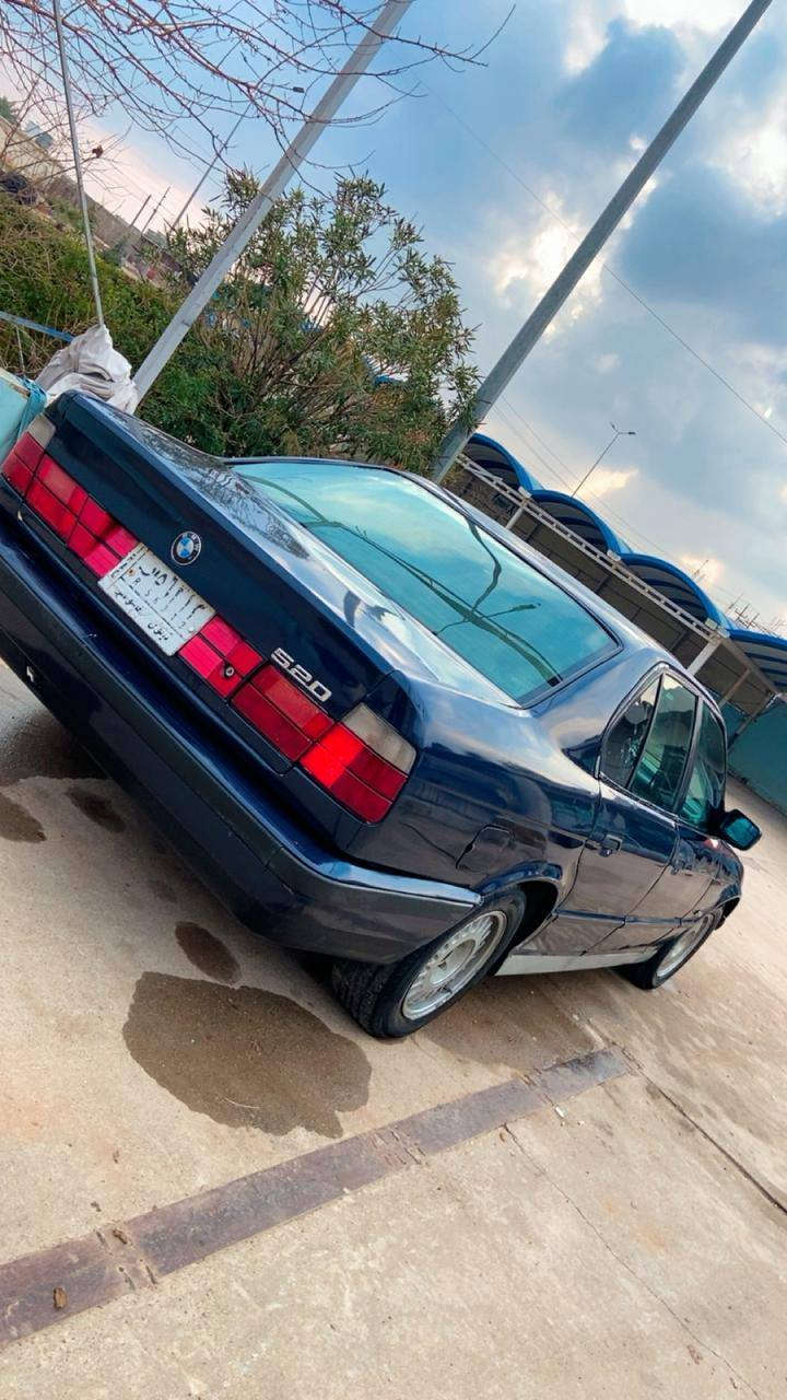 Bmw 520 
مودێل 93
گێر عادی
سەقف موز
کوشن جلد
تەبرید سار و گەرم
سی لاید
       ***********
*********** اكر, نينوى
