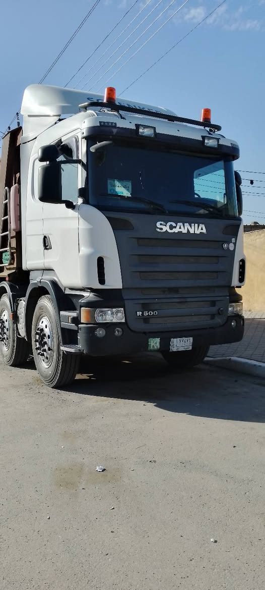 سلام وعليكم سياره سكانيه البيع موديل الفين و7/ محرك 8/500/لا تنقص ولا تبخر مجموعه ورده عكرب بلاد السياره مكفوله كفاله عامه ***********
