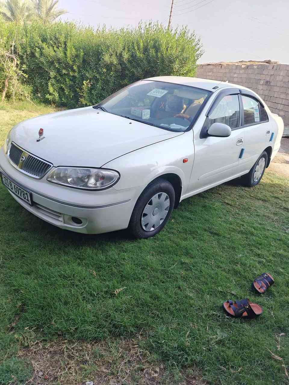 سلام عليكم نيسان سني ٢٠٠٨ البيع محرك و كير مكفولات تبريد شغال صدر خلفي ولا أمامي جديد تخم تاير جديد سياره مال جناي سياره كفاله من عده الهلال بس مكان سياره الانبار كرمه ***********
