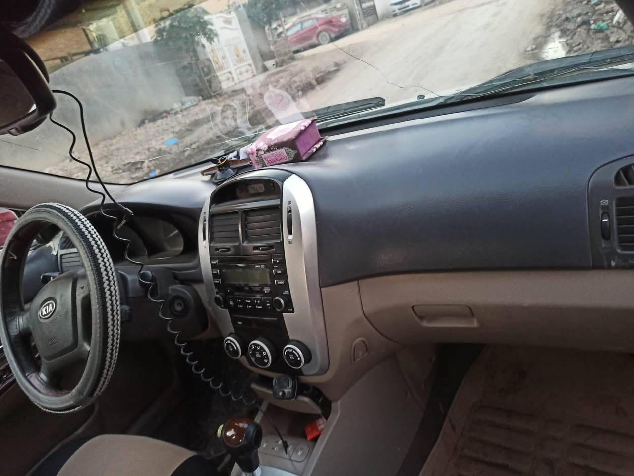 السلام عليكم كيا سيراتو
2007 رقم بغداد باسمي السياره بلاديه بدون اي حادث بس جارده السعر ٦٨ تدفئه تبريد شغال تدفئه كشنات
*********** مكانها الحله
