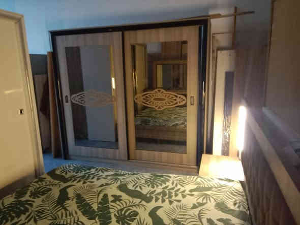 غرفة نوم للبيع مع شد ونقل ودوشك واصل للبيت سعر 500 للتواصل ***********
