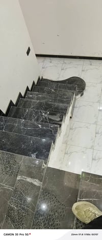 دار للبيع • ١٠٠م • دورين ونص
