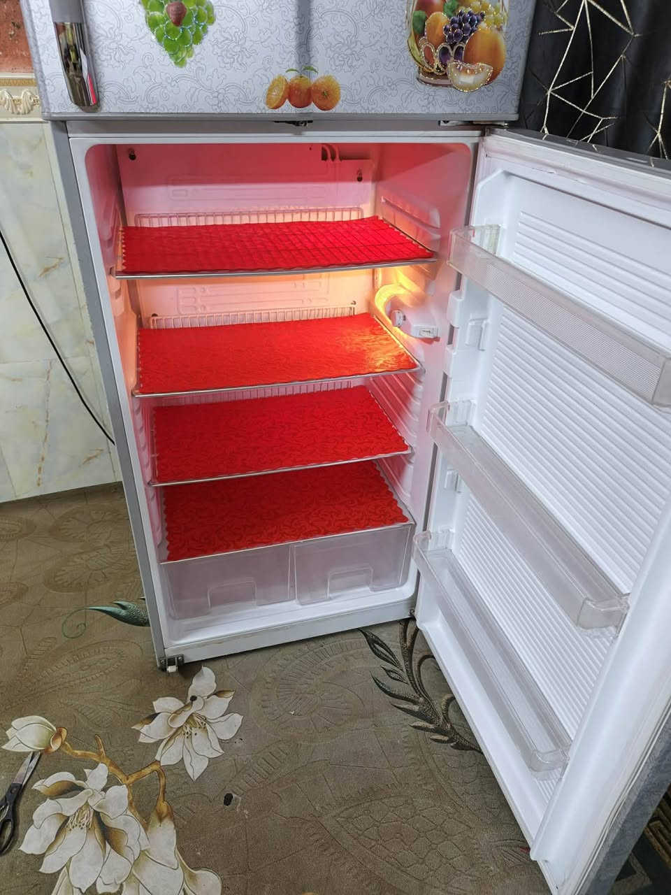 ثلاجة ماركة (ميديا لون مييز ) مضلع بواري نحاس فريز خارجي نضام تجميد وبيها جهاز حمايه من الشركة ارقه ثلاجه حجم (14) قدم  تجميد درجة اولئ نضافه 90 بالمية داخل نضيف فول مال بيت ضمان اسبوع شرط التجميد السعر مع  التوصيل  ( 300) داخل بغداد حصرا متوفر توصيل كل مناطق بغدادد


**إذا كنت صاحب هذا الإعلان وتريد حذفه لأي سبب، رجاءا أرسل رسالة إلى الدعم الفني**