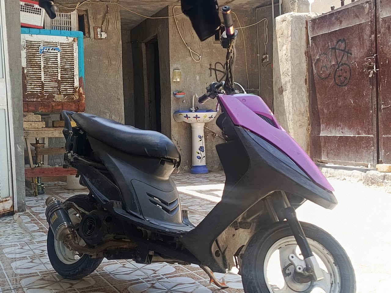 السلام عليكم دراجه  البيع***********

