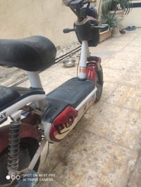 دراجه شحن للبيع مستخدمه فقط شهرين   . بيه6 بطاريات مسطرة   . سرعتها 40...