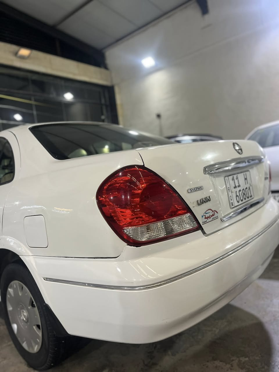 سلام عليكم
سني ٢٠٠٩
كير اوتوماتيك
بيه صبغ جاملغين خلفيات مو كلهن شويه منهن
وشبر بالبنيد صبغ
بدون دواخل بدون حادث 
نظيفه وجاهزه 
كير مكينه كفاله
سعر السياره. ٩٢ ورقه ومجالها بسيط
بغداد
***********
