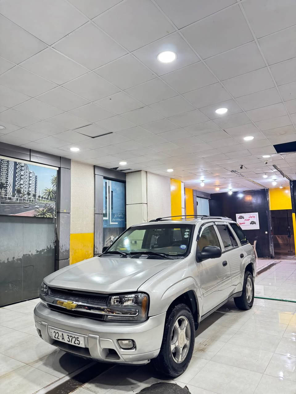 ترابلايزةر موديل ٢٠٠٧ فول فول مواسةفات 
گير و مةكينة و تةقة و رةقة و كارةباي و ئةكسل و هةموو شتي بةشةرت دةعامي لو دةعامي بةشةرت تازة پيش و پشتي توند كرايتةوة تايةي نوية سةنةوي ٢٠٣٠ هةزةي نوية زور خاوينة سةيارةكة ٢٥٠ دينار مةسرةفي تيدا نيية
٢ پارچةي سبوغة ١ پارچةش بة بيلاد گوراية بي ژوري بي ئيرباگ 
لة هةوليرم 
*********** أربيل, العراق
