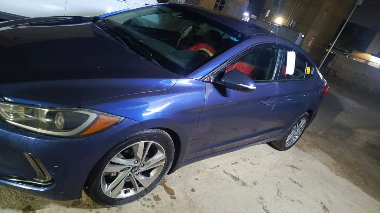 السلام عليكم النترا  2018 بصمه تحكم ستيرن فتحة سايدروف اشاير بالمري محرك جديد دوش 1800  وارد كندي السعر  110
 بيها مجال بسيط حك الجيه سنويه جديد رقم إنكليزي السياره كامله من كلشي باقي التفاصيل باليونانية مكان السيارة بغداد البياع البناء الجاهز مقابل كراج البياع رقم صاحب السياره  ***********
ملاحظه مكلف بالنشر غير متواجد على التواصل
