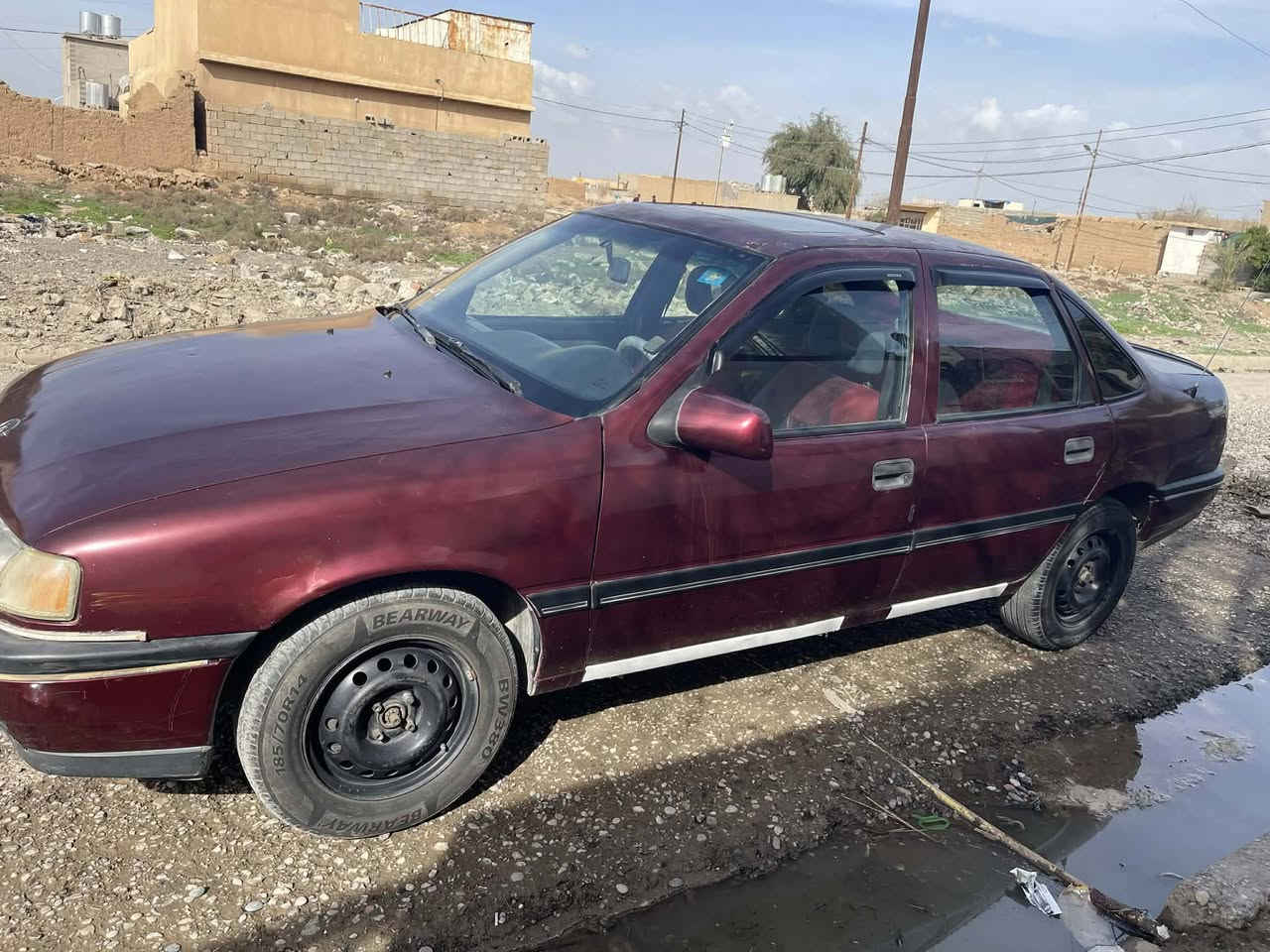 فكترا موديل ٩٢ حجم ٢٠ رقم كركوك مشروع وطني سنويه جديده رقم جديده بطاقة بانزين بيها صبغ عام للبيع السعر او مراوس حسب القناعه السعر ٣٤ مكان السياره كركوك غير متواجد عل فيس اتصل على الرقم ***********
