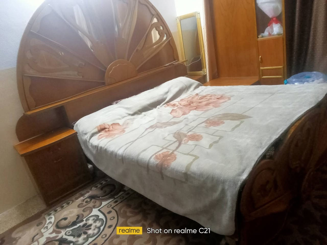 غرفة نوم خشب ثقيل
للتواصل على الهاتف
او على الصفحة ***********
السعر مليون وربع (مليون و250)
