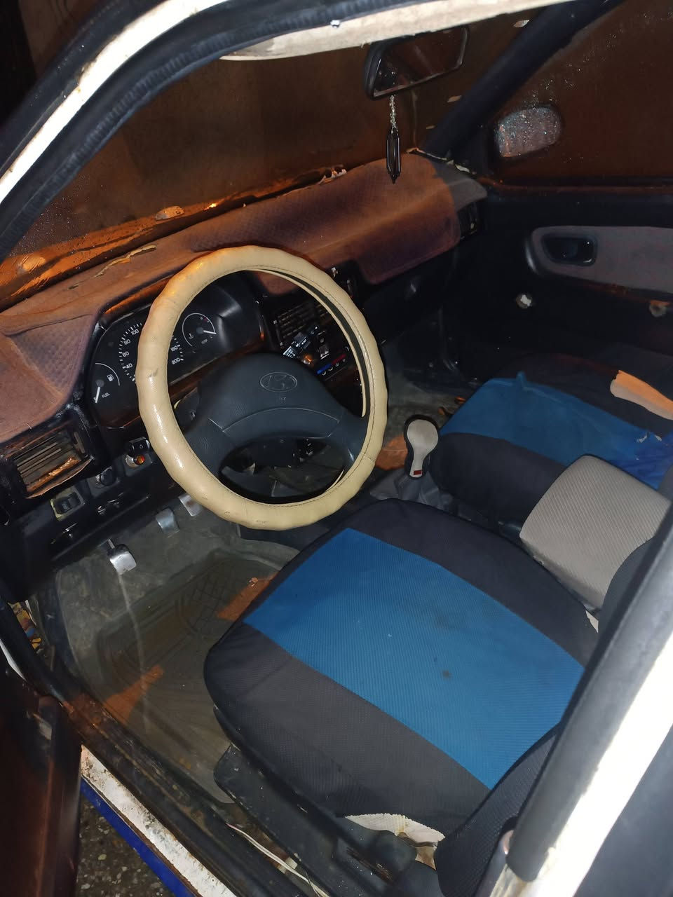 هۆندا اکسێنت مۆدیل ٩٤ کامل گیانی بێ حەیبە زۆر جایزە ماڵی فەقیرە ئاڕم پلاستیکی سلێمانی بەشەرتی ئاڕم و ئەوەلیات گێر حادی لایت و فڵچە و کیلۆمەتر و گێچ حەماوە مەزبوتە دوو جامی کارەبا بێ دەحم و لێدراوە کامل بۆیاخ نییە بە کامل دەیدەم ٤ تایە و ویلی زۆر جوانی لەبنە بێ تەقە و ڕەقە سەیارەیەکی تا بڵێیت نەرم و خۆشە پارەی ماتۆڕێکی ٣ تایە ١٣ گەڵا و مەجالێکی کەم تکایە نرخەکەی ئەوەندە نییە سەرم بهێشێنیت مشتەری وەرە سەیری بکە نە من هیلاک بکە نە خۆشت ڕێزم بۆ هەموو لایەک ***********
