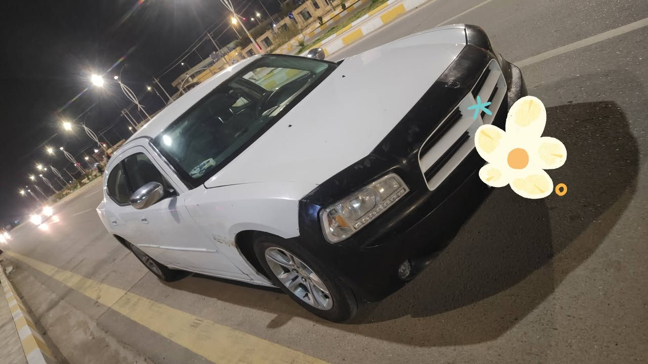 شارجر 2010 
رقم اربيل ب اسمي مداور ثاني يوم 
سنوية جديدة 2031
مكفولة محرك گير تبريد شواصي 
مصبوغة عام  الگشر شوف العين
السعر 95 وبيها مجال بسيط 
العنوان الناصرية مركز 
للأستفسار الاتصال 
***********
