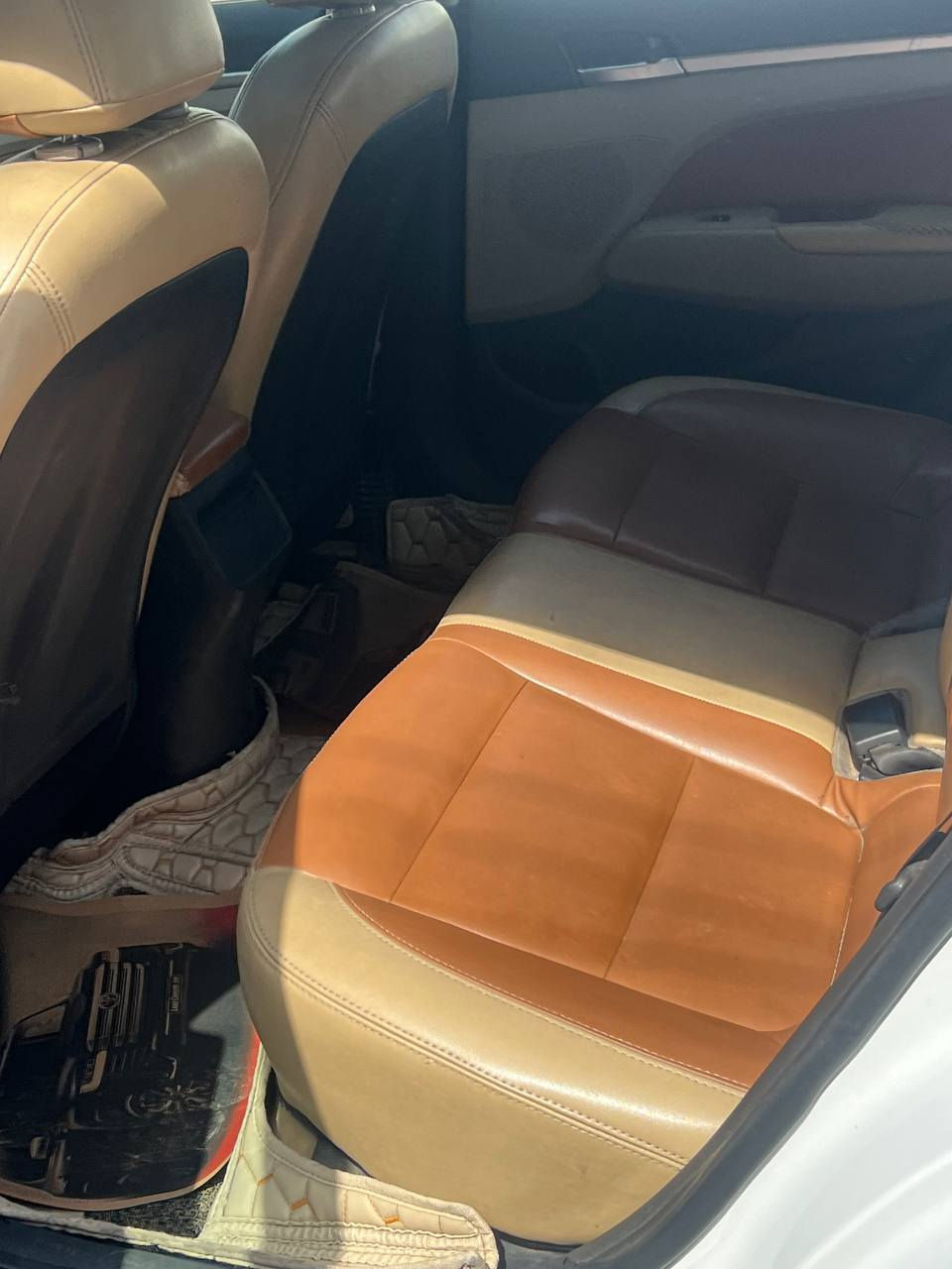 السلام عليكم النترا موديل 19 وأرد أمريكي السعر 145.  بصمه فتحه تدفه بلكشنات 
*********** 

بدون ايرباك
