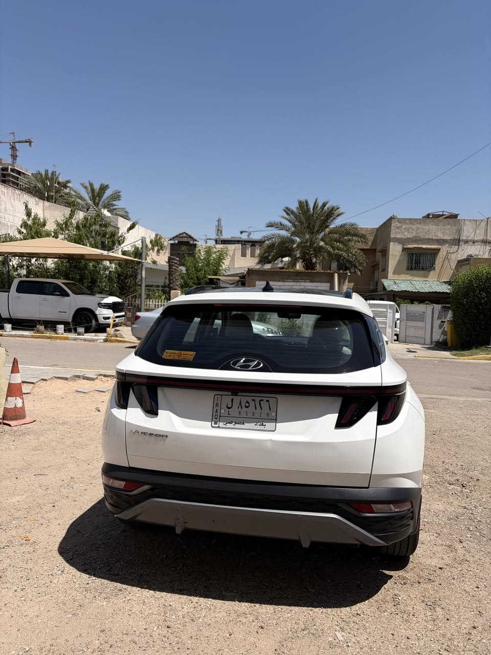 توسان موديل 2022 خليجي
فول 1/1
 كشنات كهرباء 
شحن وايرلس 
تشغيل عن بعد 
جلد 
بانوراما 
محرك 2000 
ماشيه 48 
بيهه بارد قليل 
مكاني بغداد اليرموك 4شوارع
السعر 19 و بيهه مجال بسيط
رقمي 
***********
