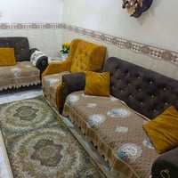 كنب • نضيف • استعمال قليل