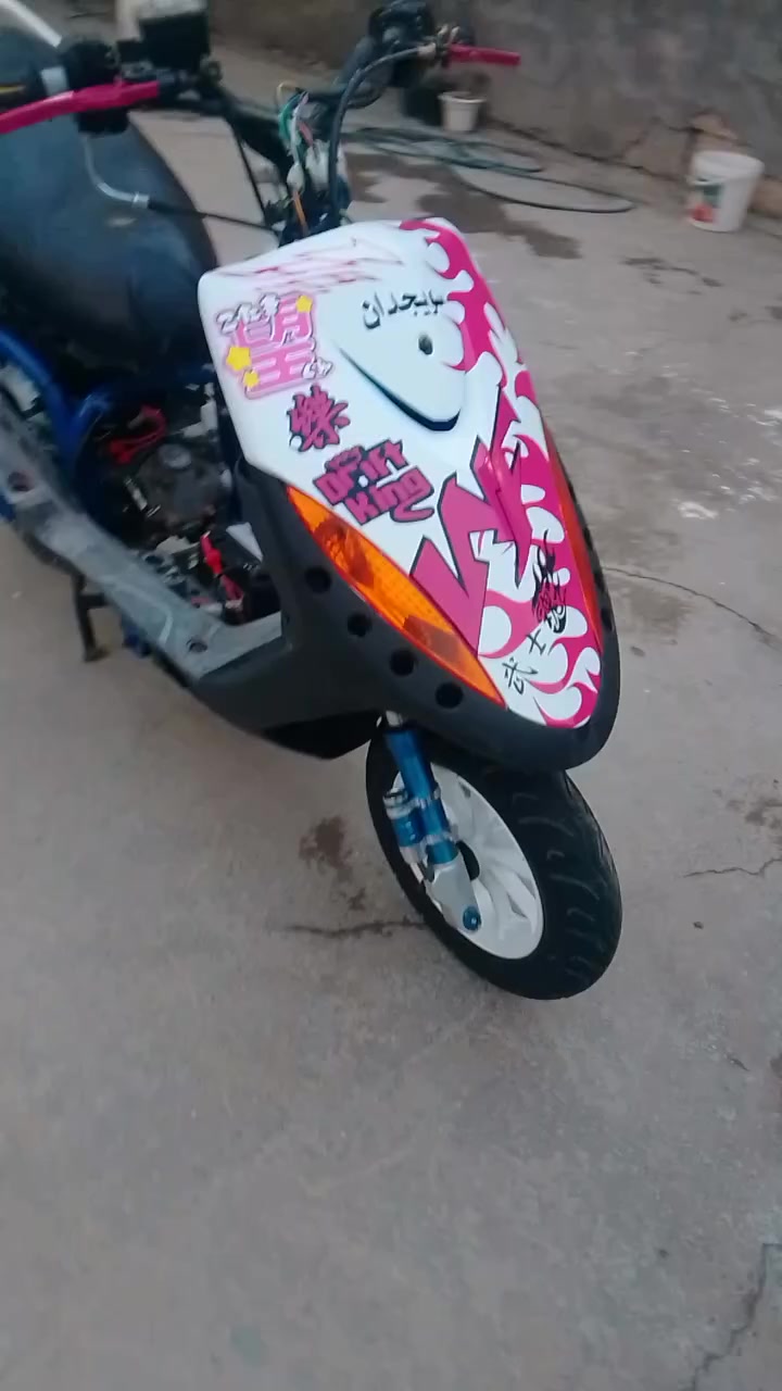 السلام عليكم ماكس عدله مزوده تزويد عام بوشه 55
1يدات تزويد
2عضمه بنزين تزويد
3وياله تزويد
4صارنصه تزويد
5سلف رياضي
6كفر تزويد
7 شاير اربع ولفات
8صبغ شاصي
9 قبق مروحه
10كلجات تزويد
11دبلات امامي
12دبل خلفي
13 قطره دهن
14قاعده رقم
15عقل تزويد عله ريمون
16دراجه كله تزويد واحله من صور شلعه ومعدل فول بيه نواقص قليله دراجه بس مراوس جبلي او ماكس مزود مكان بابل مسيب رقم ***********
