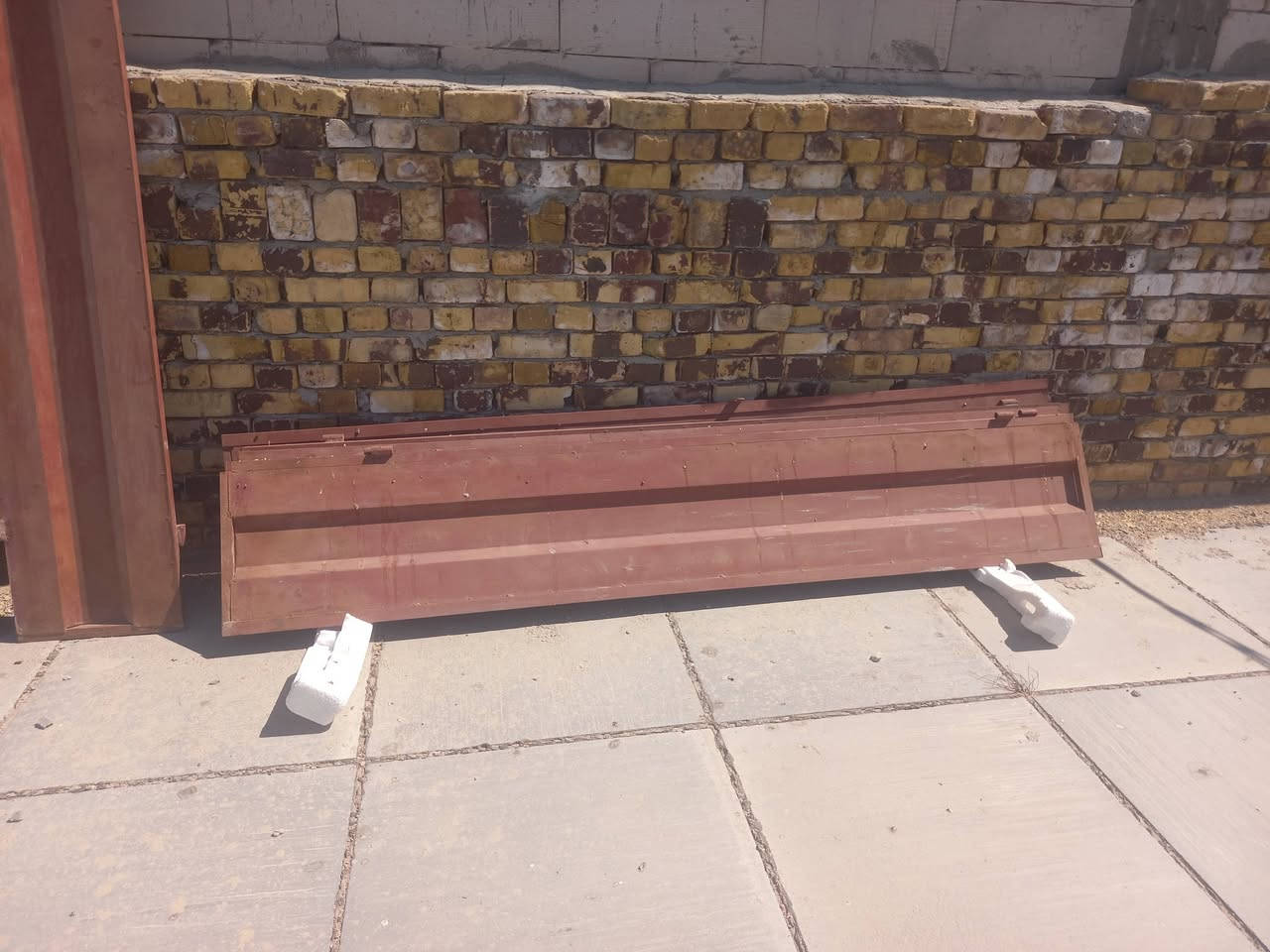 سلام عليكم عدي بيبان محل دفتريات للبيع ال يريدهم يخابرني عله هذا الرقم ***********
