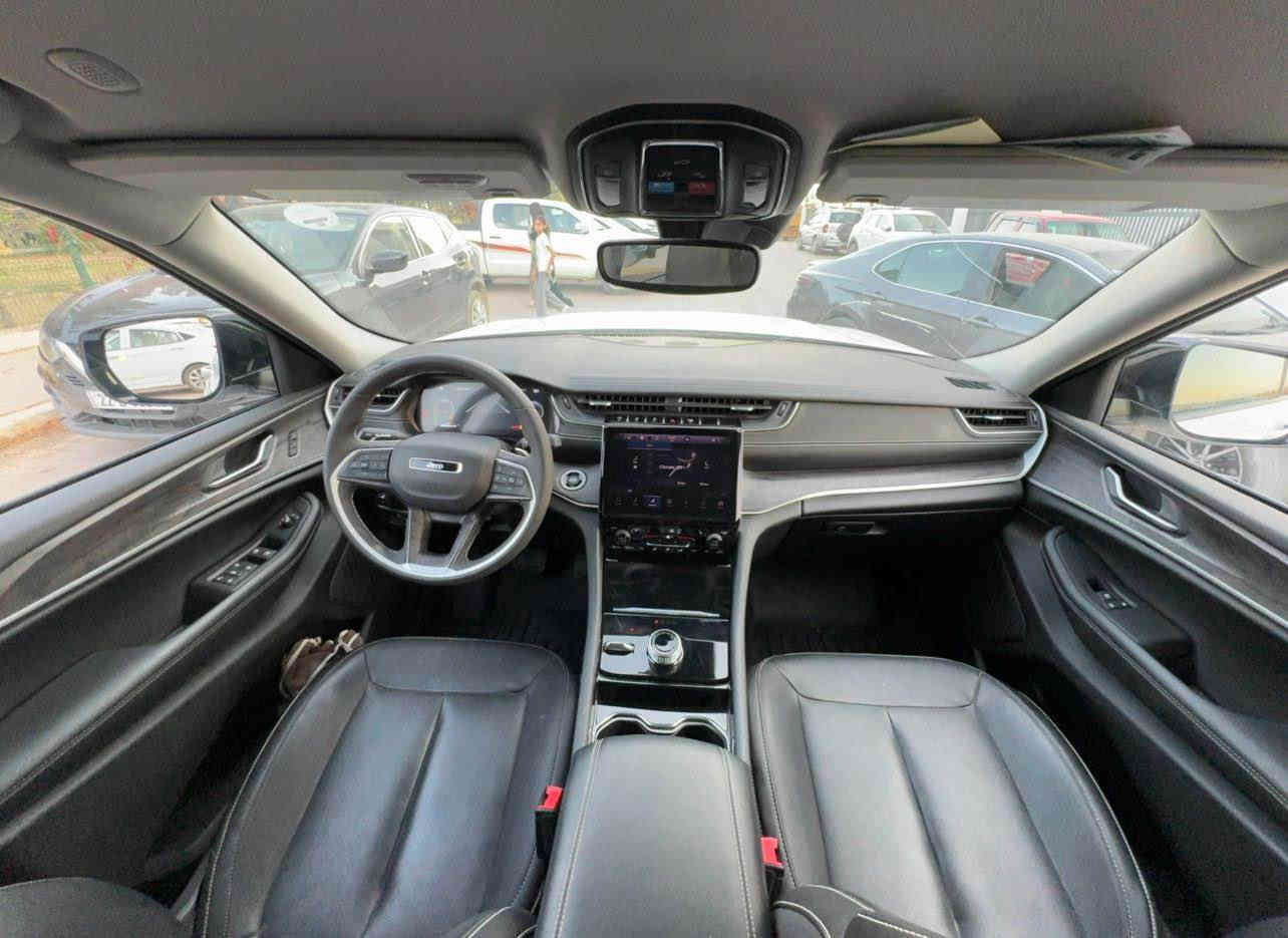 جيب لمتد لمتدد 2023 
7  راكب داخل VIP

ماشيه : 3 الف مايل 

محرك : 6 سلندر 

المواصفات : فول موصفات ماعدا بانوراما

كامره خلفيه ٠

رادار امامي ٠

رادار جانبي ( نقطه عمياء )

نظام المحافظه على المسار ٠

نظام التوقف الذاتي ( مانع تصادم )

نظام الإطفاء الذاتي أثناء التقاطعات ٠

صندوق كهربائي شفط ٠

كشنات كهرباء وتدفئة امامي خلفي ٠

تدفئه الاستيرن ٠

شفتات استيرن ٠

مثبت سرعه ٠

شاشه دجتال شاشه اعطال

لايت زنون مع لدات ٠

أشاير بالمري ٠

كير ماوس ٠

كشن خزن ميموري ٠

دخول ذكي بدون مفتاح ٠
دفع رباعي 4*4

تشغيل عن بعد ٠

ويل قياس 20 انج ٠

نظام الخرائط GPS
السعر :  280 $ورقة بدون رقم
صبغ :- بوند و جملغ صبغ بدون دواخل و بدون ارباك جميع ارباكات سليمه بلادي
سياره بدون رقم لازم ترقيم شمالي فقد
عنوان 📍عقرة
رقم تلفون و واتساب ☎️
*********** Singapore
