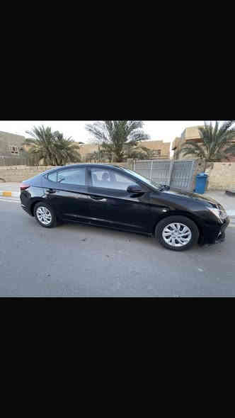 سلام عليكم
النترا 2019 وارد امريكي حادث باب الصدر ومبدل السياره جديده ماشيه 67 الف السعر 135 وبيه مجال بسيط بأسمي رقم وهزه جديده
مكان السياره رمادي
***********
