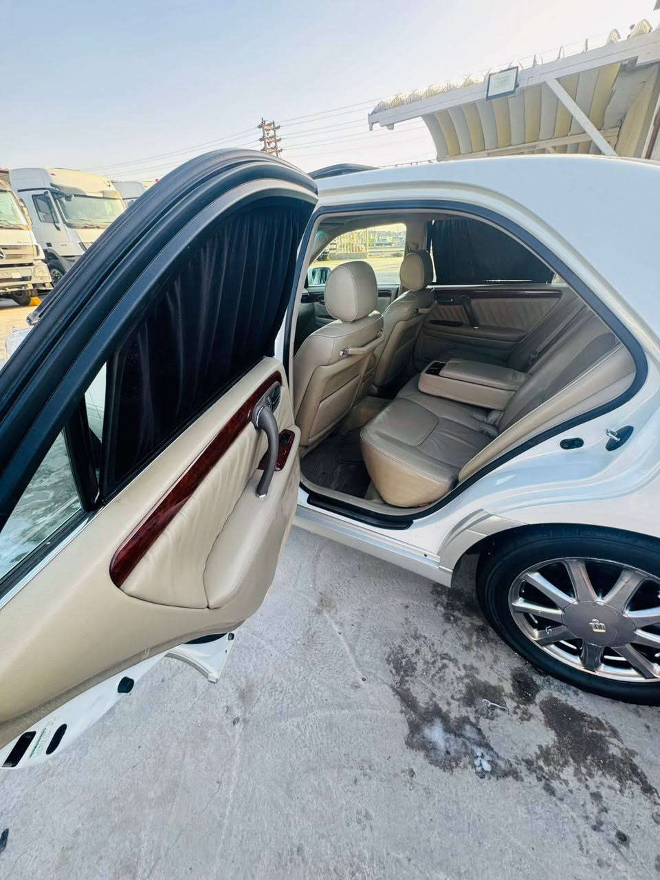 سلام عليكم سياره البيع جنون فتحه داخل جلد ربع دقم فول مواصفات الخير تسجيل جديد كفاله عامه زيرو سعر١٧٠ وقابل تفاوض بيع مستعجل رقم الهاتف *********** العنوان البصره بسمي
