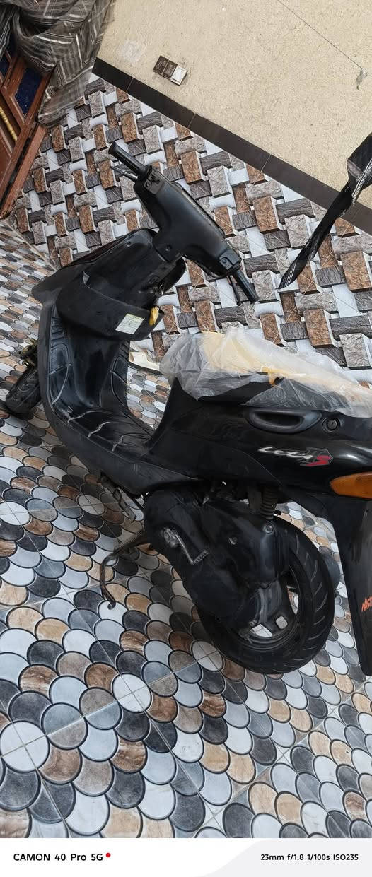 سلام عليكم دراجه ساسوكي للبيع دراجه مكينته كايمه اني مطلعه على ايدي الكشن دوشمته ودراجه نضيفه اعيد مكينته كايمه ساطره صاله تقريبا 6 اشهر مطلعه وكيل ما احط عليه سعر حط سعرك بل تعليقات واني ادخلك وهاذ رقمي لليريد يعرف اكثر تفاصيل ***********
