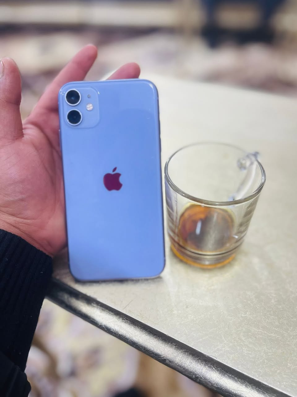 سلام عليكم آيفون ١١ عادي مكاني بغداد الزعفرانيه  مكفوووووول كفاله عامه زلغ واحد مابي بطاريه ٩٥ بل تحديث صارت ٩٣ ذاكره ١٢٨ ضمان مدى الحياه  امانت لله جهاز جديد مبدل  الشاشه اصليه اصليه فيس إيدي شغال عل فحص جهاز مال البيت الشاشه وحق الحسين اصليه اصليه وكاله شرط الضمان فيس إيدي كلشي عل فحص من باب البيت الجهاز مال بيت وما مستخدم فقط كله شغال صوت اتصال كلشي  رقم *********** واتساب جهاز ميتفوت و إذا اكو ١١ برو ماكس اراوس
